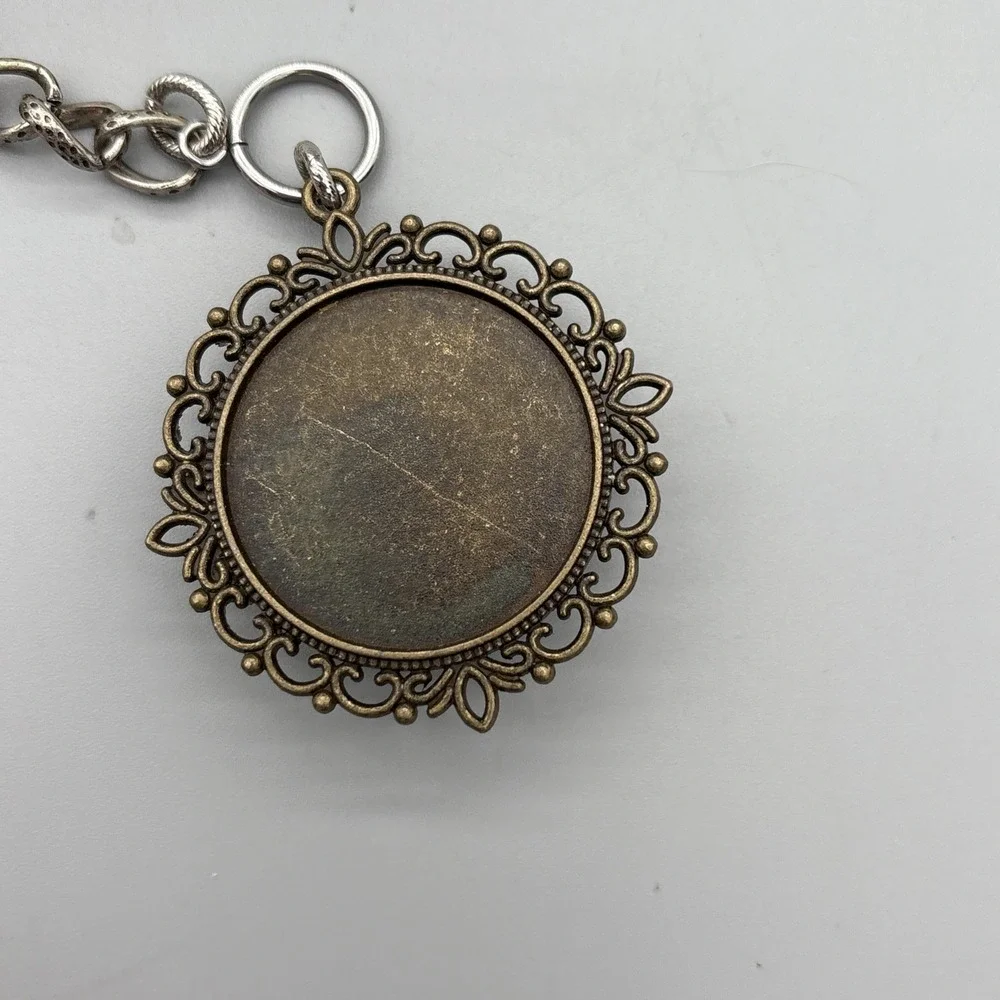 Vintage Faux Pearl Ornate‎ Statement Necklace Medallion Y2K Ornate Silver tone